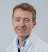 Docteur Charles Catier, chirurgien spécialiste du genou à Rennes.
